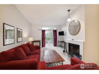 Photo #3: 961784 Listing