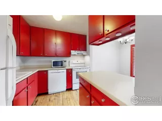 Photo #4: 961798 Listing