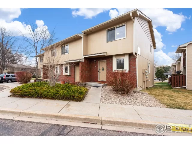 MLS: 961807 Condo For Sale