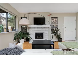 Photo #4: 961890 Listing 