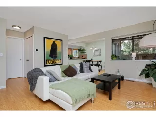 Photo #5: 961890 Listing 