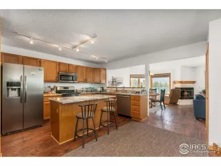 Photo #5: 961937 Listing