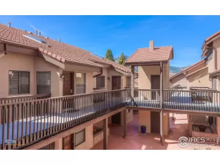 Photo #2: 962018 Listing