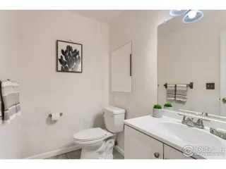 Photo #5: 962022 Listing