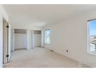 Photo #6: 962022 Listing