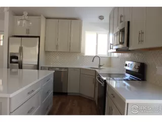 Photo #3: 962025 Listing