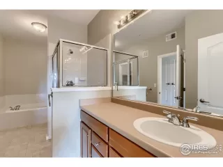 Photo #5: 962064 Listing