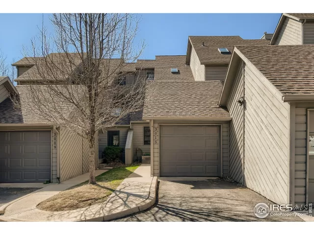 MLS: 962067 Condo For Sale