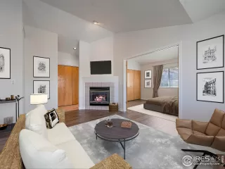 Photo #2: 962103 Listing