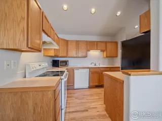 Photo #6: 962103 Listing