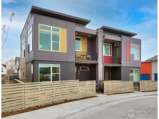 MLS: 962145 Condo For Sale