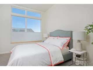 Photo #6: 962145 Listing