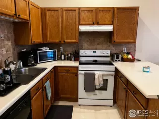 Photo #6: 962165 Listing