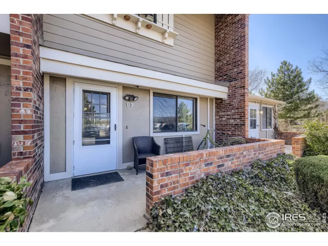 MLS: 962190 Condo For Sale