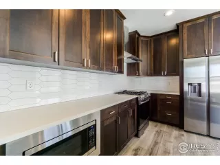 Photo #6: 962216 Listing