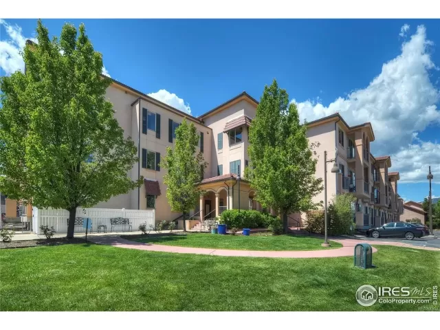 MLS: 962277 Condo For Sale