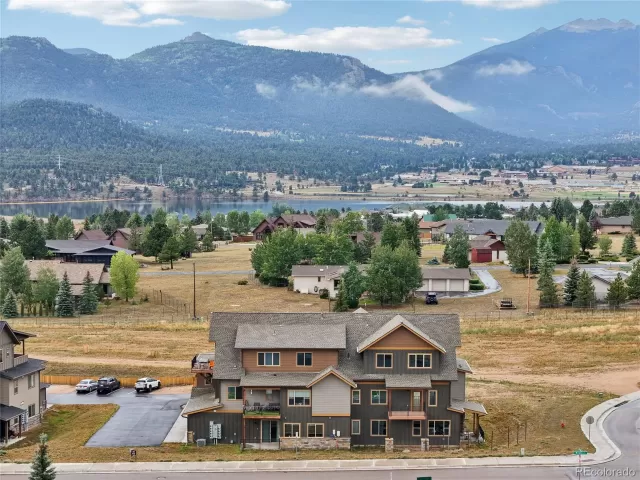 MLS: 9622777 Condo For Sale