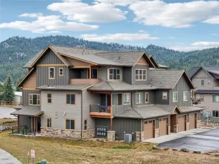 Photo #3: 9622777 Listing