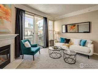 Photo #2: 962339 Listing