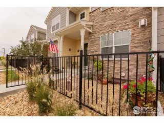 Photo #3: 962356 Listing