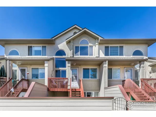 MLS: 962358 Condo For Sale