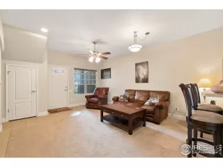 Photo #4: 962397 Listing