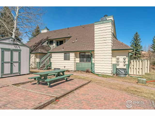 MLS: 962442 Condo For Sale