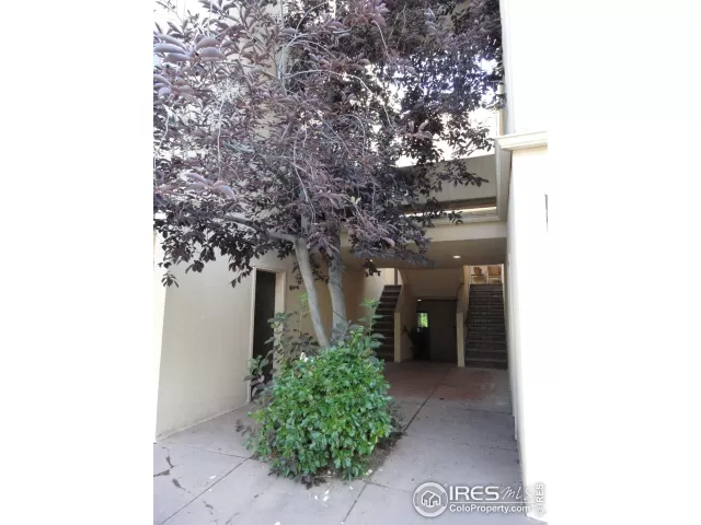 MLS: 962468 Condo For Sale