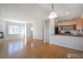 Photo #2: 962472 Listing