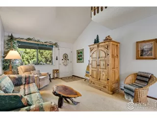 Photo #4: 962519 Listing