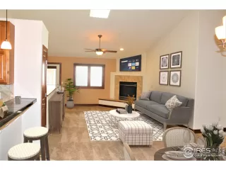 Photo #2: 962521 Listing