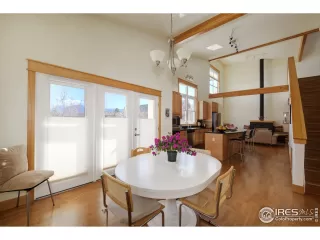 Photo #2: 962556 Listing