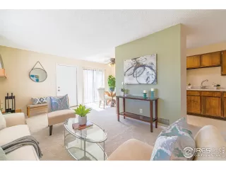 Photo #4: 962557 Listing 