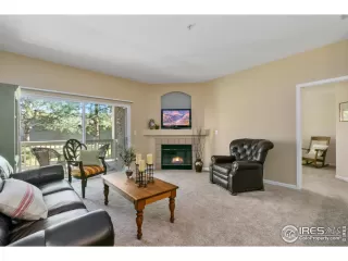 Photo #6: 962606 Listing