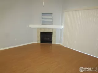 Photo #4: 962618 Listing
