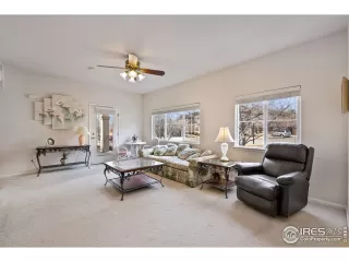 Photo #5: 962676 Listing