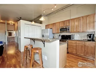 Photo #6: 962691 Listing