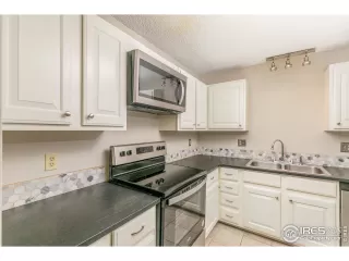 Photo #6: 962707 Listing