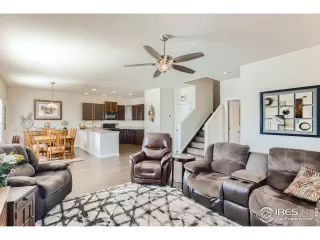 Photo #3: 962738 Listing