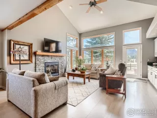 Photo #5: 962749 Listing