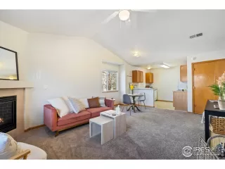 Photo #4: 962761 Listing