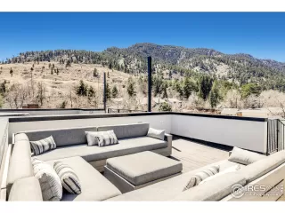 Photo #2: 962777 Listing