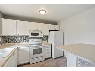 Photo #4: 962790 Listing 