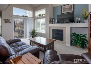 Photo #5: 962797 Listing