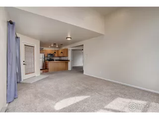 Photo #6: 962798 Listing