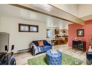 Photo #3: 962908 Listing