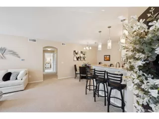 Photo #2: 9629557 Listing 