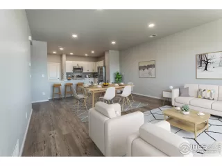 Photo #5: 963090 Listing