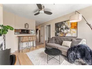 Photo #4: 963097 Listing