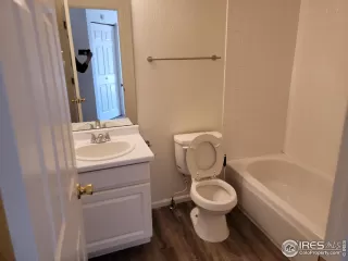 Photo #6: 963117 Listing